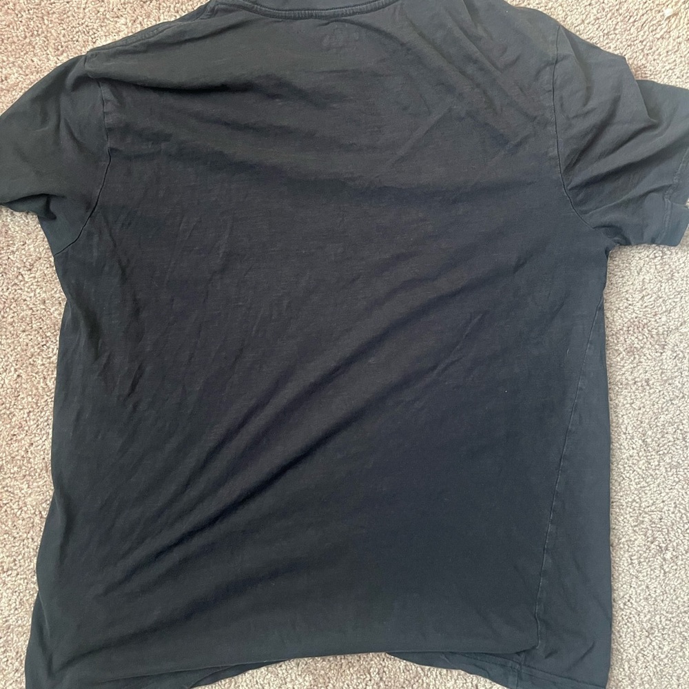 Roebuck and co black large shirt